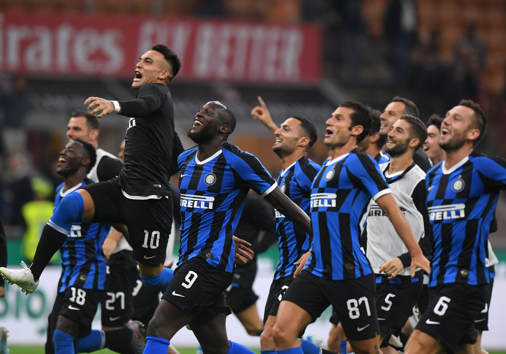 [中超]河南队连续进攻 钟义浩乱战中进球